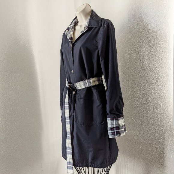 Bernardo Reversible Plaid Water Resistant Raincoat / Trenchcoat - Picture 7 of 12